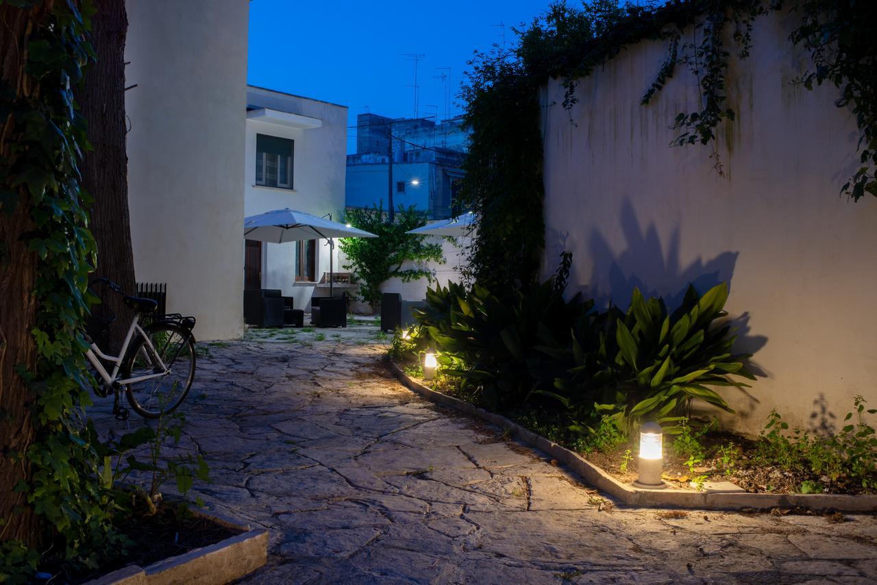 Villa Domus Salento Suites & Rooms Con Parcheggio Privato In Loco Лечче Екстер'єр фото