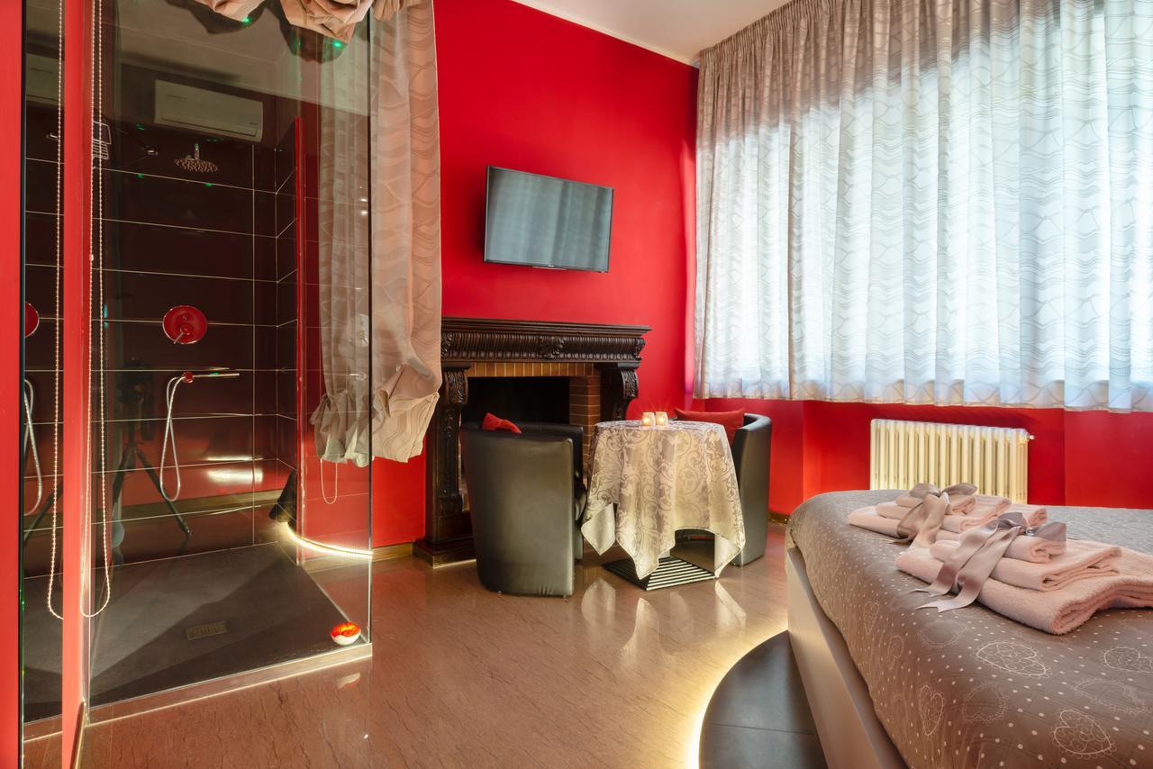 Villa Domus Salento Suites & Rooms Con Parcheggio Privato In Loco Лечче Екстер'єр фото