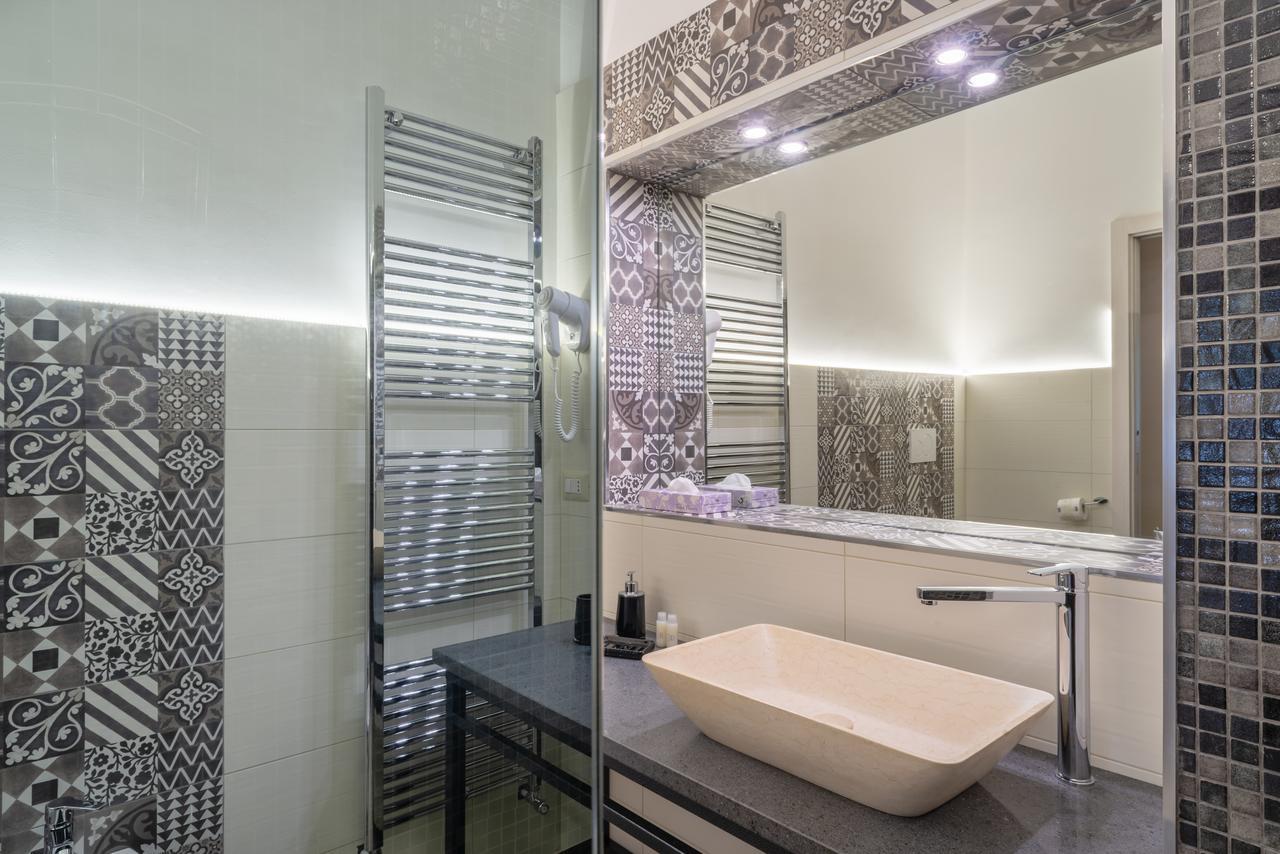 Villa Domus Salento Suites & Rooms Con Parcheggio Privato In Loco Лечче Екстер'єр фото