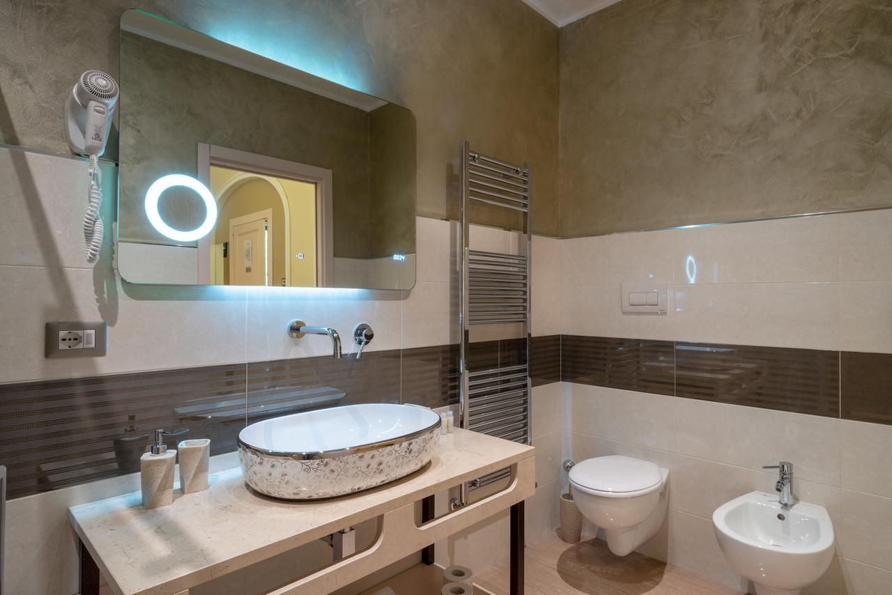 Villa Domus Salento Suites & Rooms Con Parcheggio Privato In Loco Лечче Екстер'єр фото